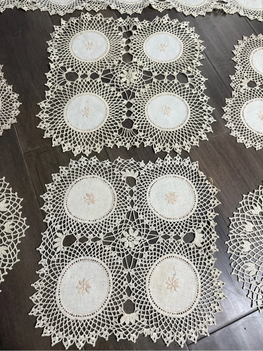 Vintage Handmade Cream Crochet Doily Table Runner, placemats & decorative rounds